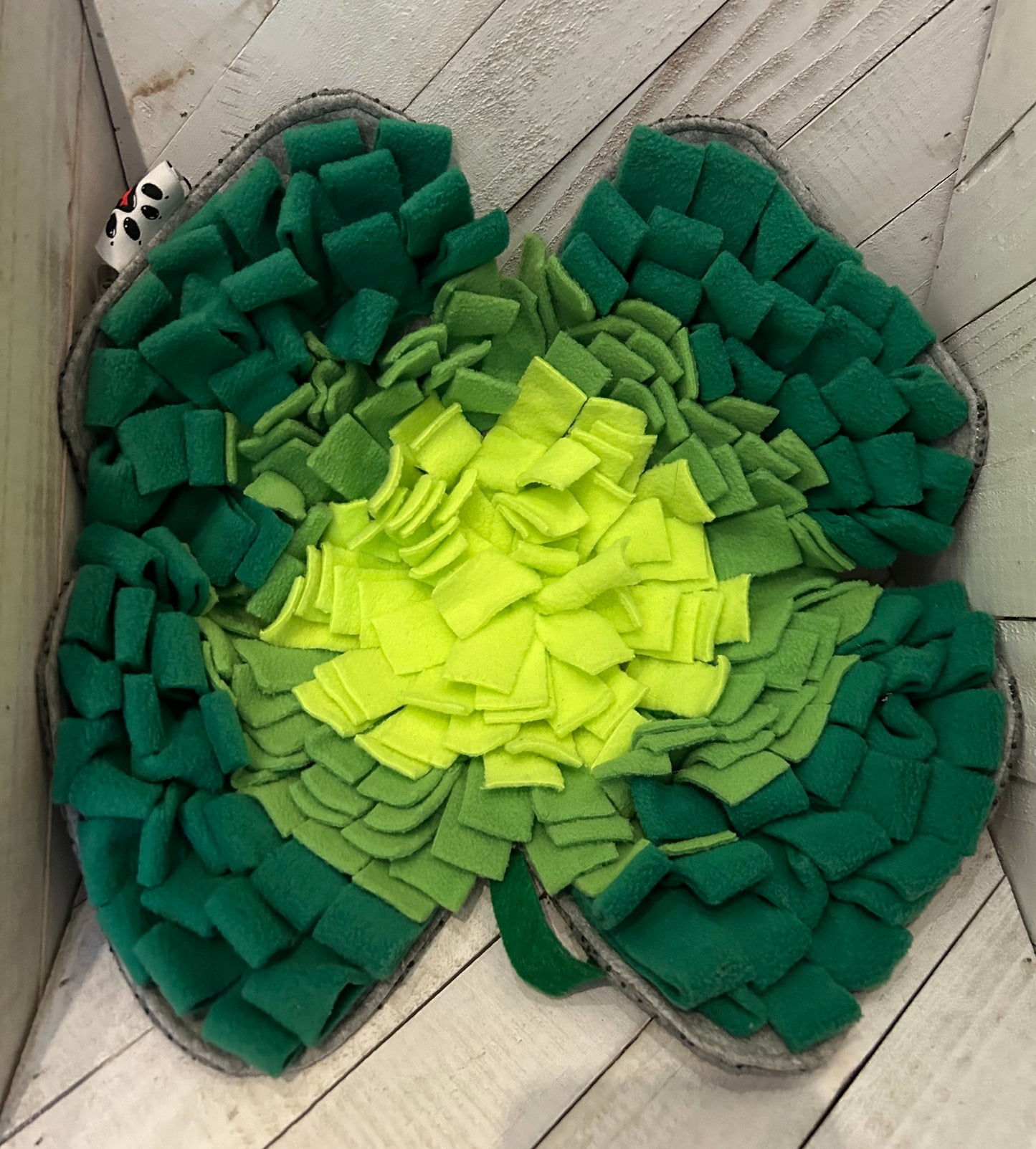 Pawz n Dogz Lucky Clover Snuffle Mat